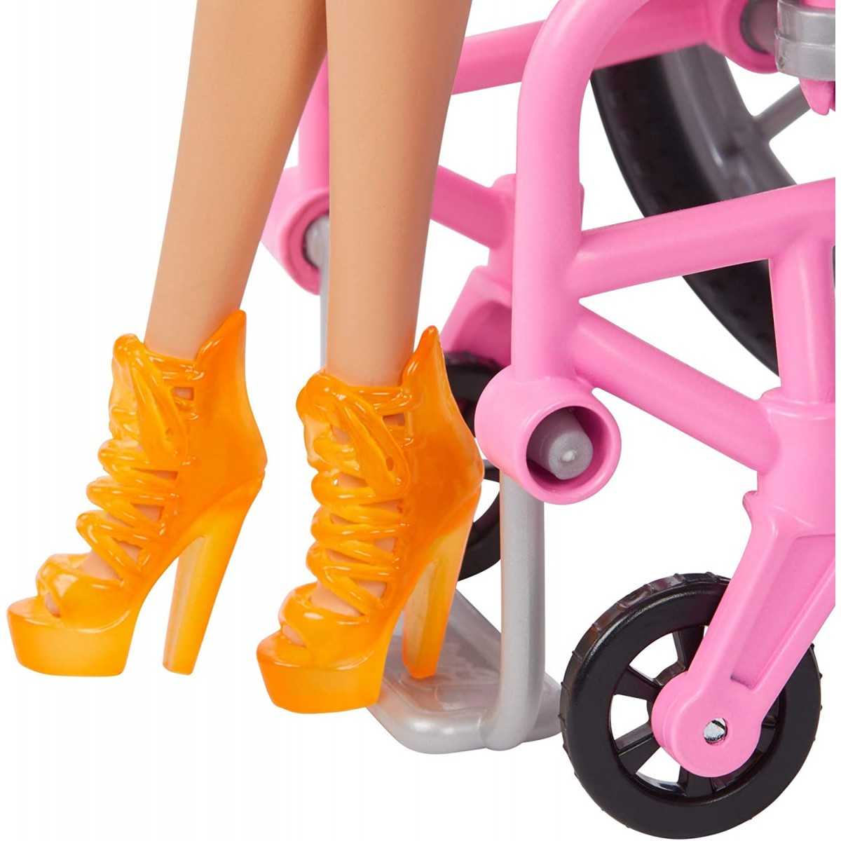 Barbie SEDIA A ROTELLE 2020 Mattel